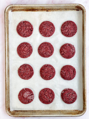 Red Velvet Oreo Cookies - The Salted Sweets