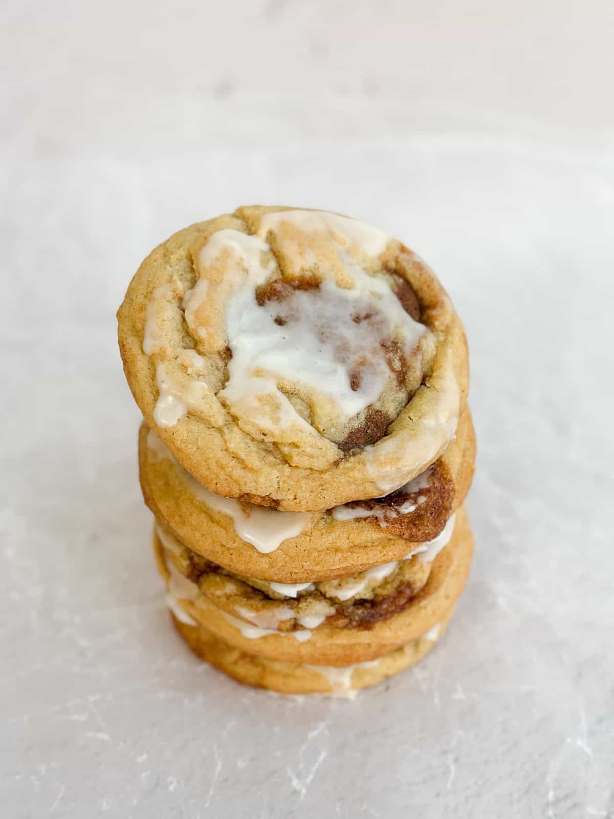 a few cinnamon roll cookies in a row.