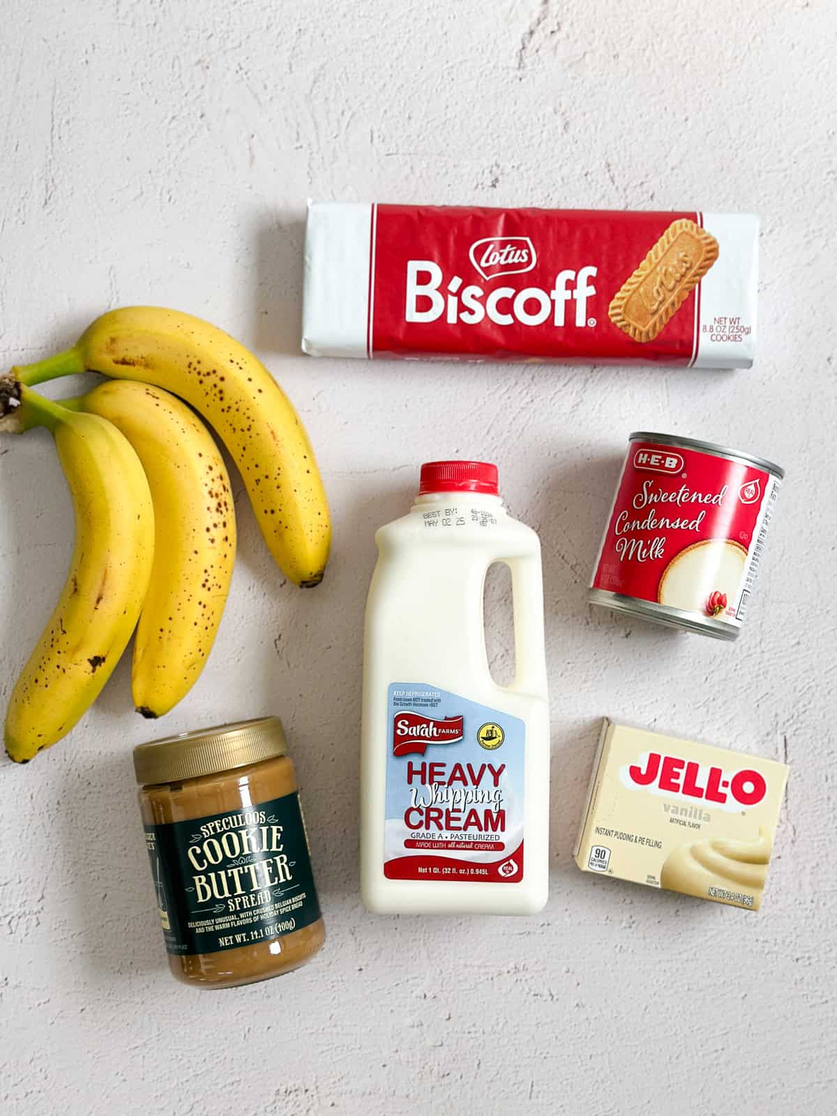 everything needed to make this biscoff banana pudding.