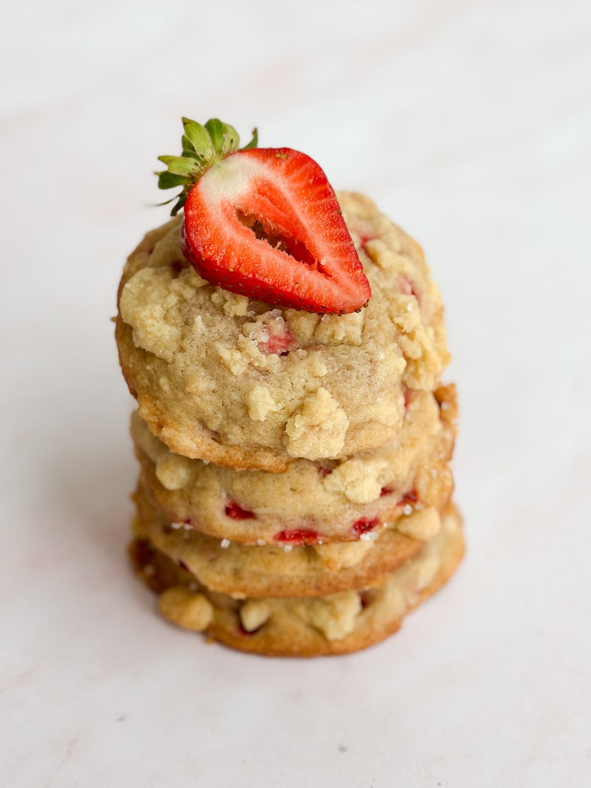 a few cookies stacked on top of each other to see them from the side.