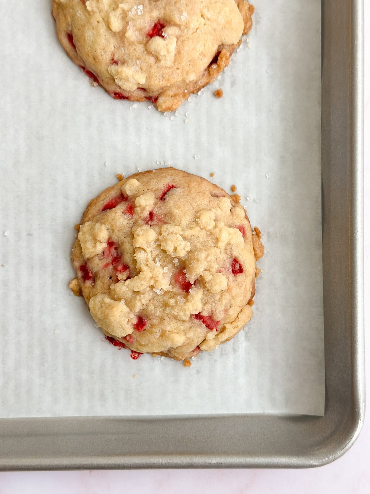 strawberry crumble cookies after baking.