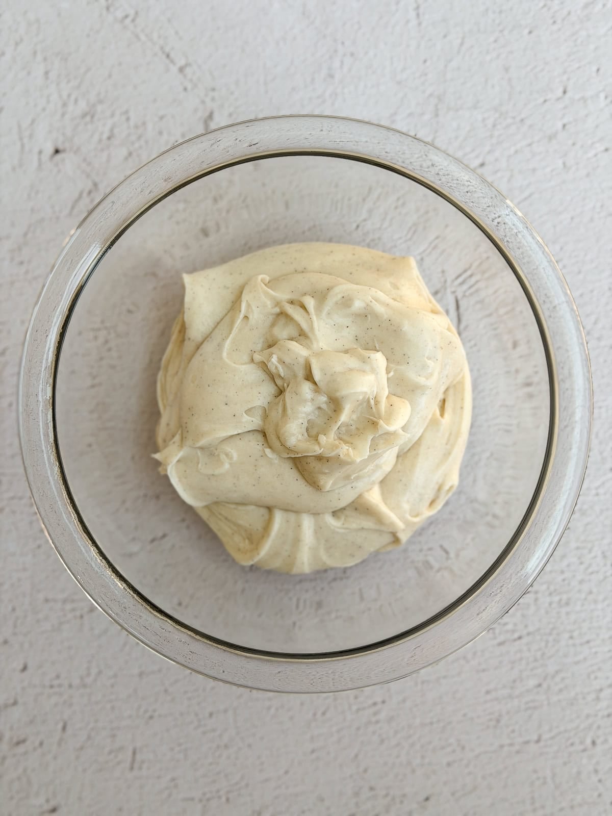 cream cheese cinnamon frosting in a bowl.